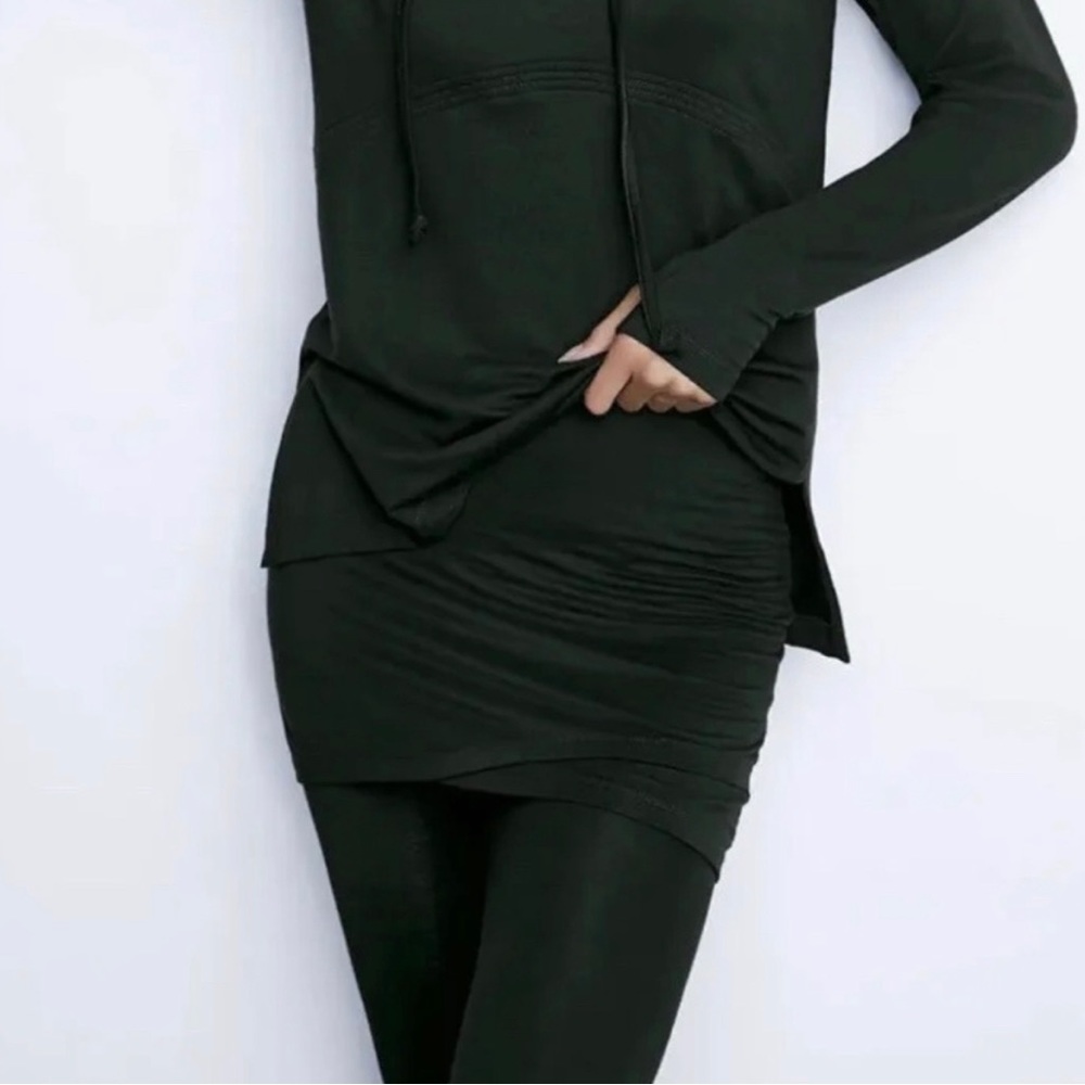 CAbi Skirted Style#3857 Rayon Blend M'Leggings Women Small Forest Green